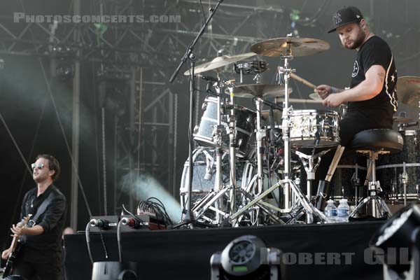 ROYAL BLOOD - 2015-07-03 - BELFORT - Presqu'ile du Malsaucy - 